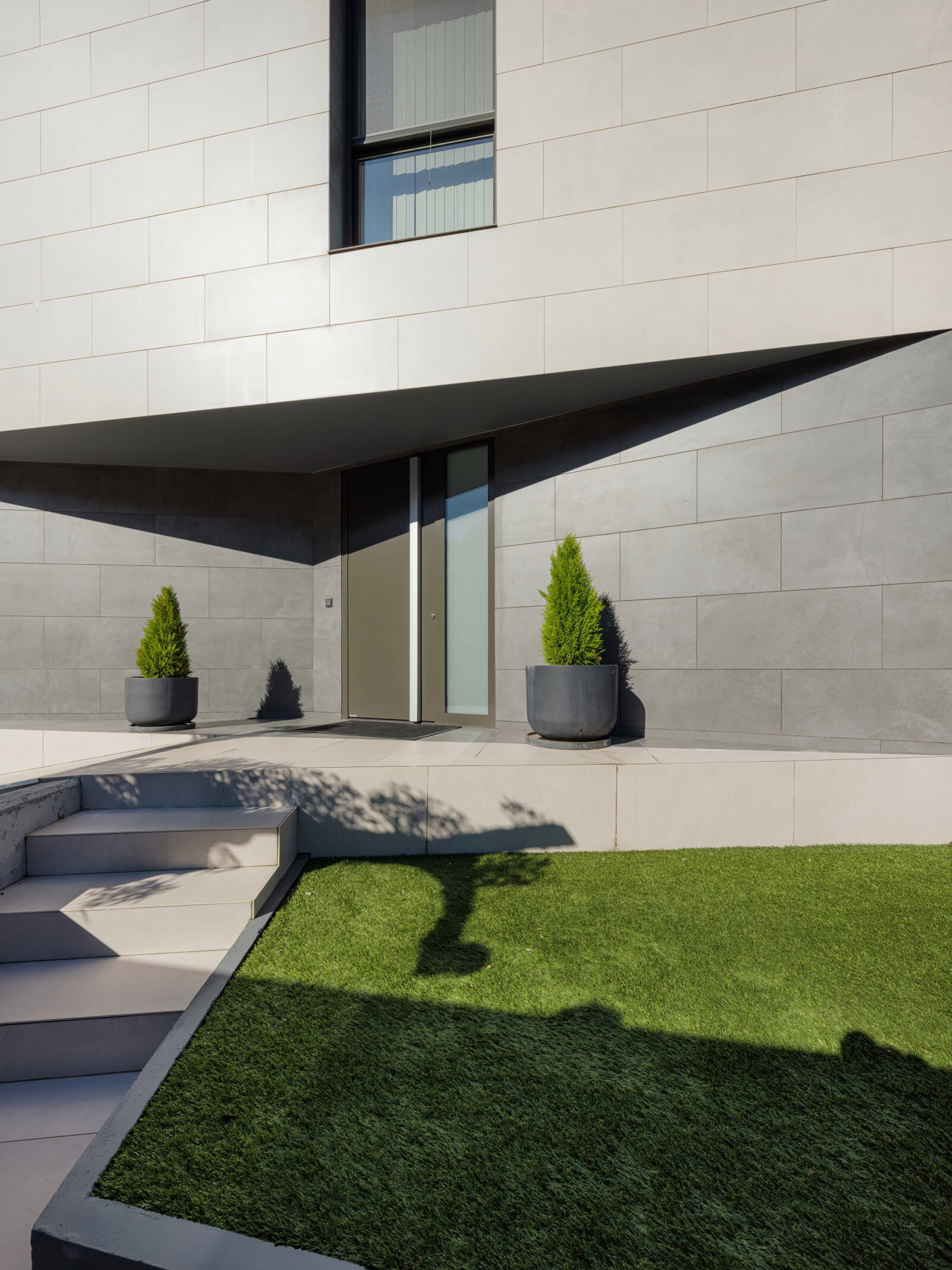 2062_en-ah-house-Real-4